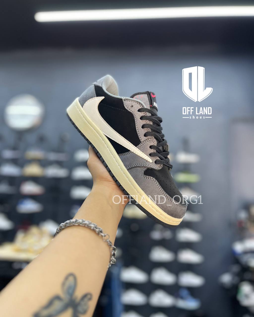 photo_2024-08-13_16-08-03 کفش مردانه نایک تراویس ساق کوتاه مشکی طوسی nike travis scott low