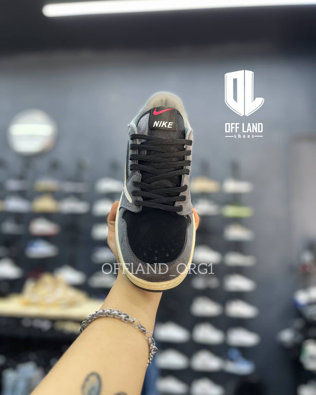 photo_2024-08-13_17-33-26 کفش مردانه نایک تراویس ساق کوتاه مشکی طوسی nike travis scott low