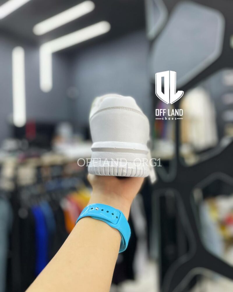 خرید کفش روزمره مردانه برشکا سفید bershka