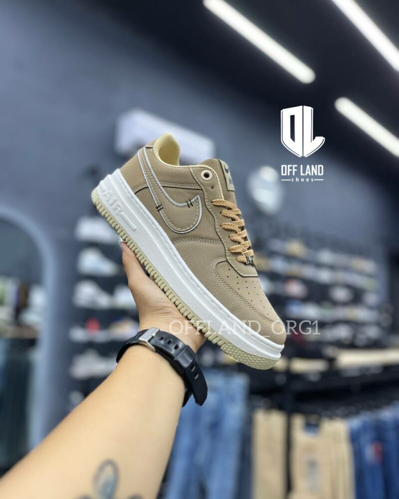 کفش مردانه نایک ایرفورس 1 قهوه ای سفید nike air force 1