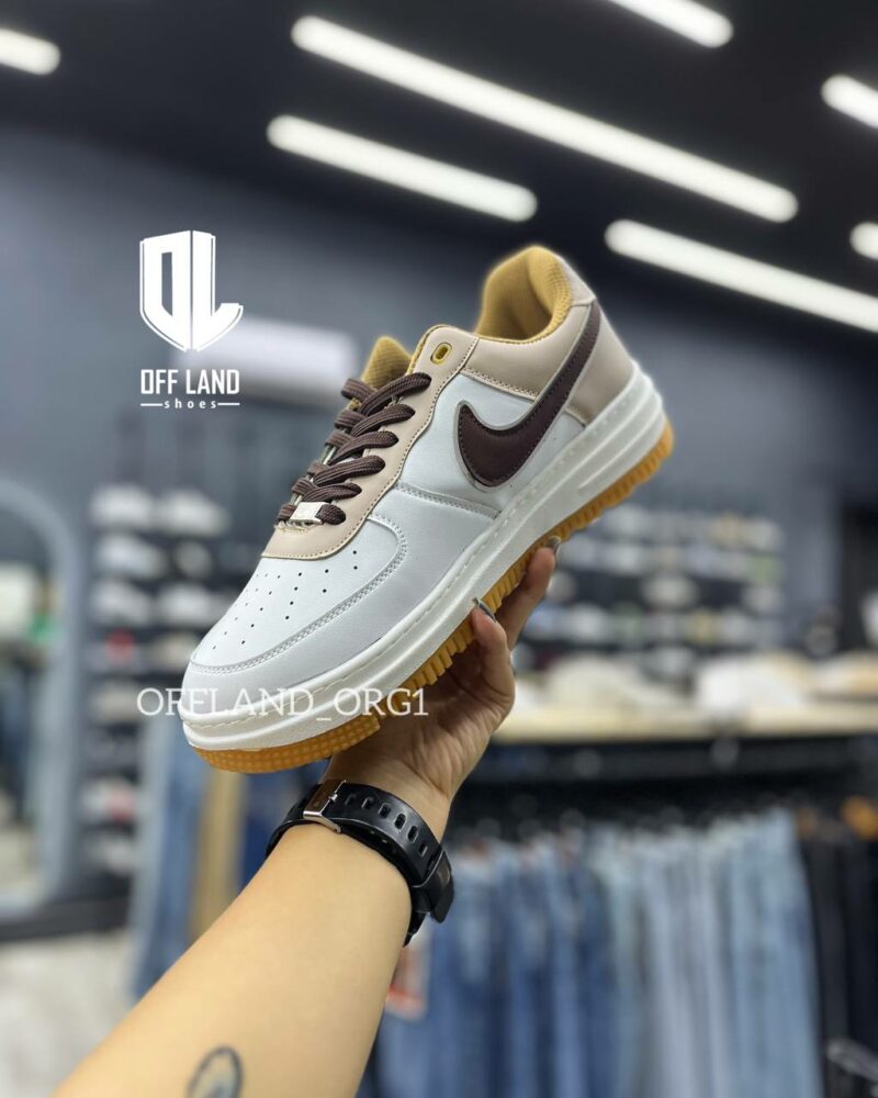 کفش مردانه نایک ایرفورس 1 سفید قهوه ای nike air force 1