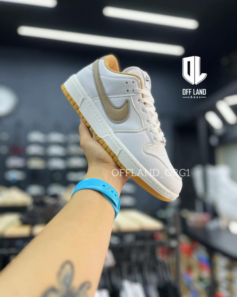 کفش روزمره مردانه نایک اس بی سفید کرم nike sb