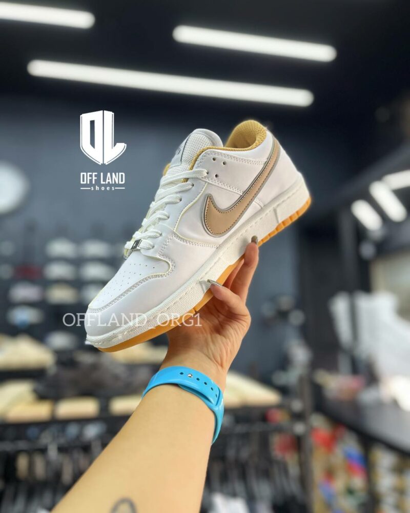 کفش روزمره مردانه نایک اس بی سفید کرم nike sb