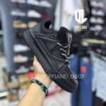 کفش روزمره مردانه برشکا مشکی بندی bershka